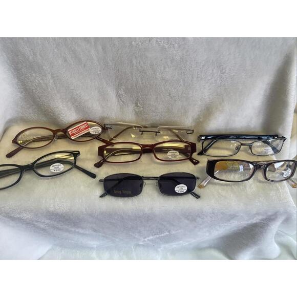 LOT Of 6 Reading Glasses 3.0 Plus One Pair Of Sunglasses. - Picture 1 of 8